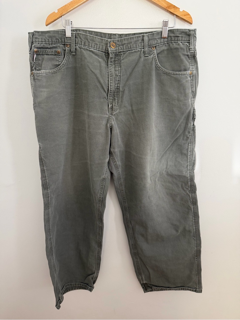 Carhartt Relaxed Fit Men's Jeans in Olive